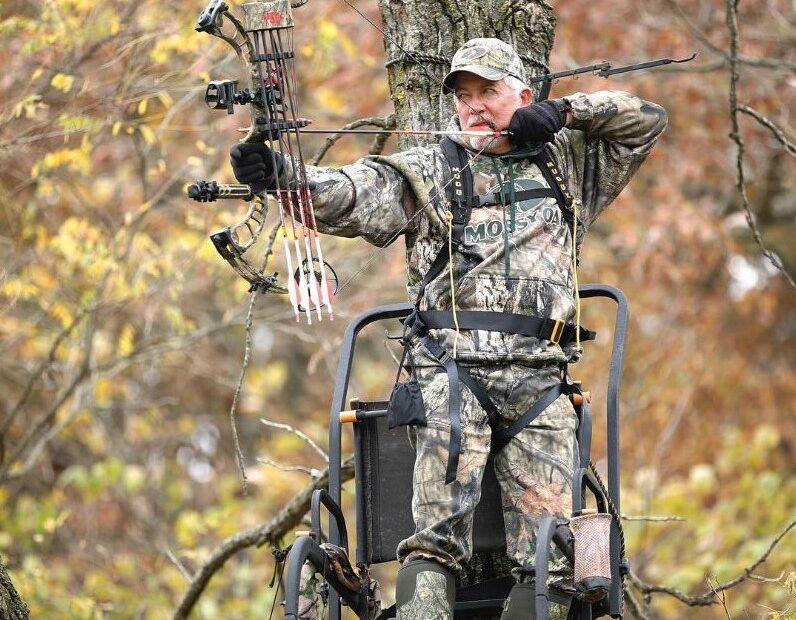 Ladder Stand for Bowhunting