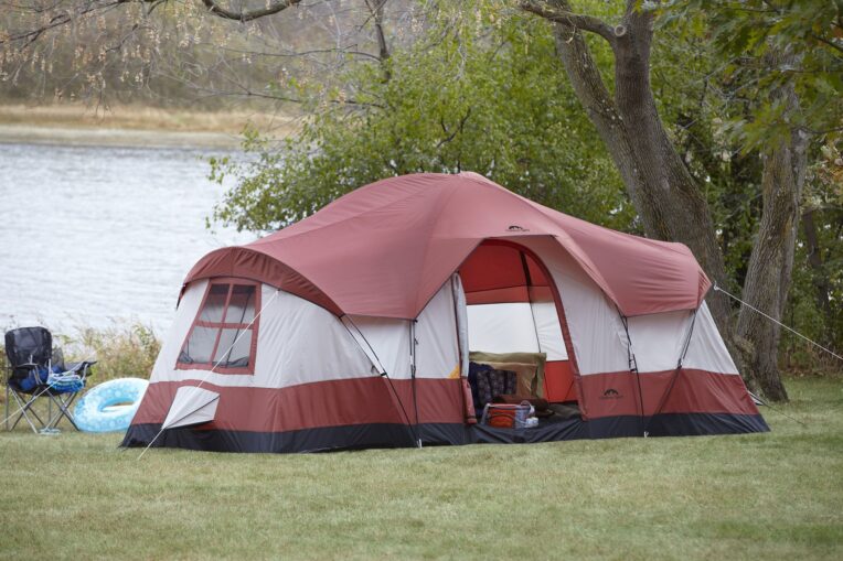 10 X 10 Camping Tent