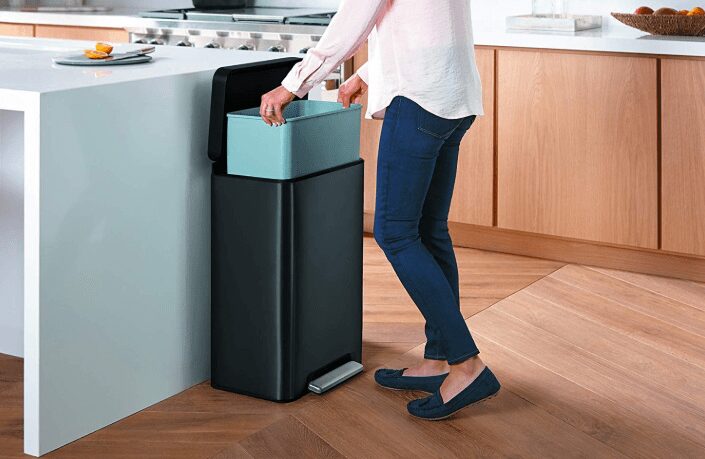 Kohler 47l Step Trash Bin