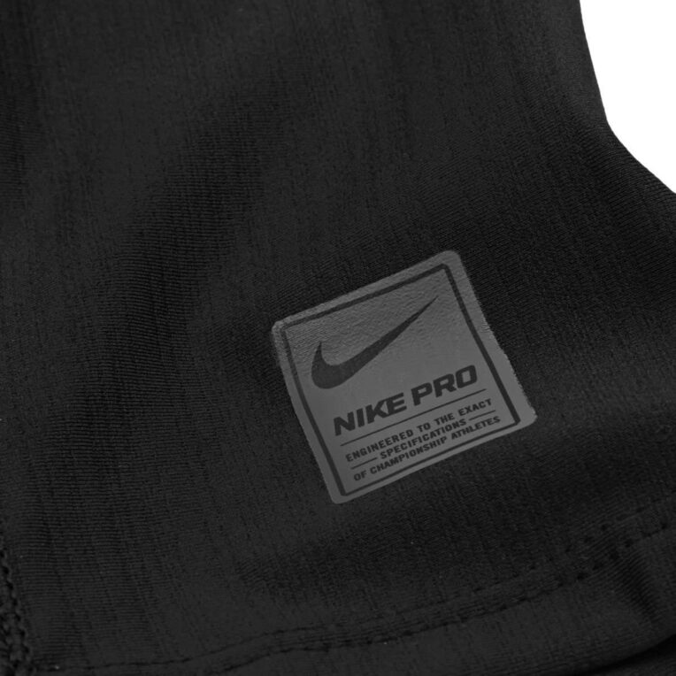 Nike Pro Combat Hyperwarm Hydropull Hood