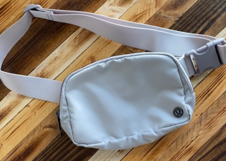 Lululemon Everywhere Belt Bag 1 Litre