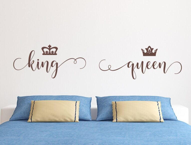 King and Queen Wall Decorations