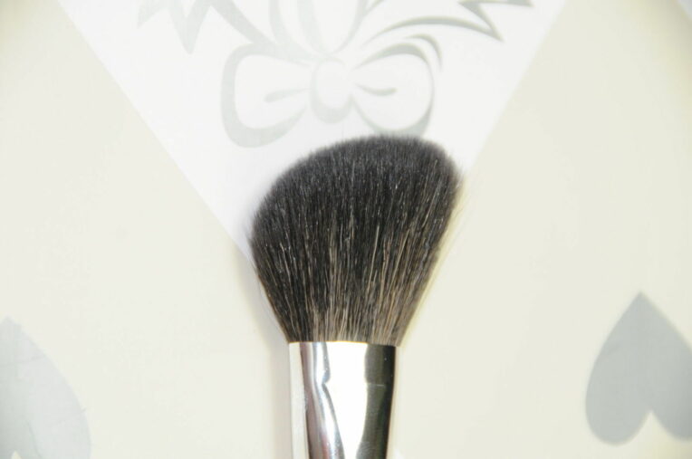 L&Y Brush