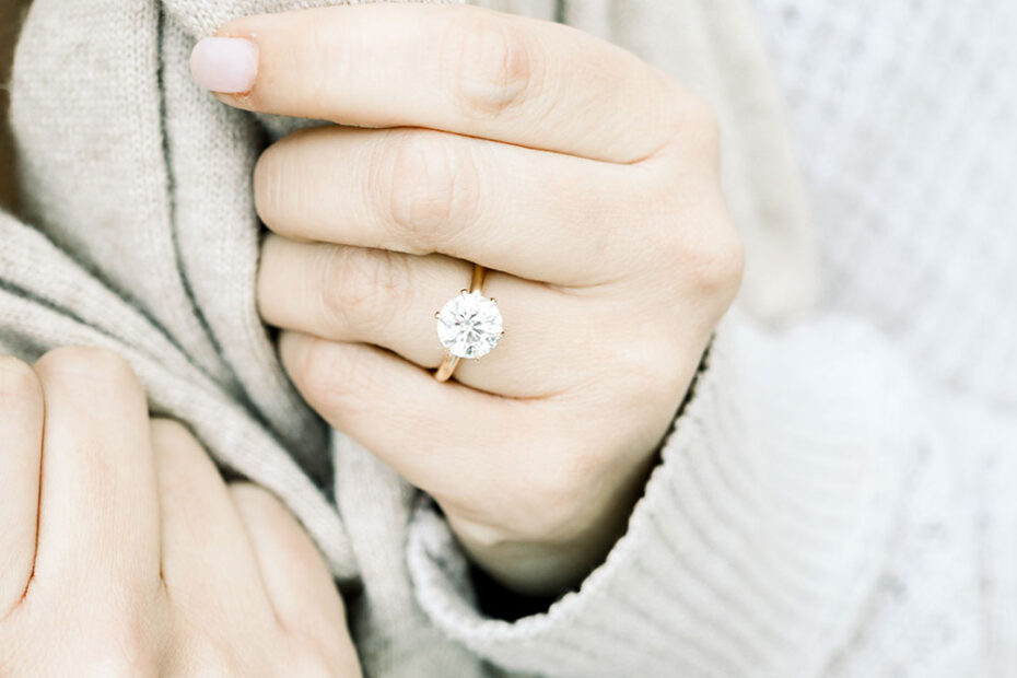 What Is a Halo Engagement Ring: A Guide to Timeless Elegance